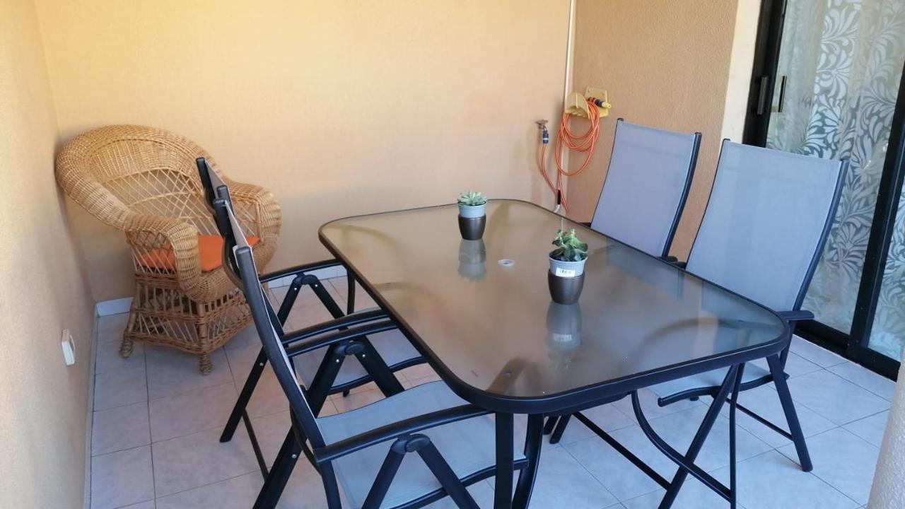 Playaelporis Apartment Poris de Abona Exterior photo